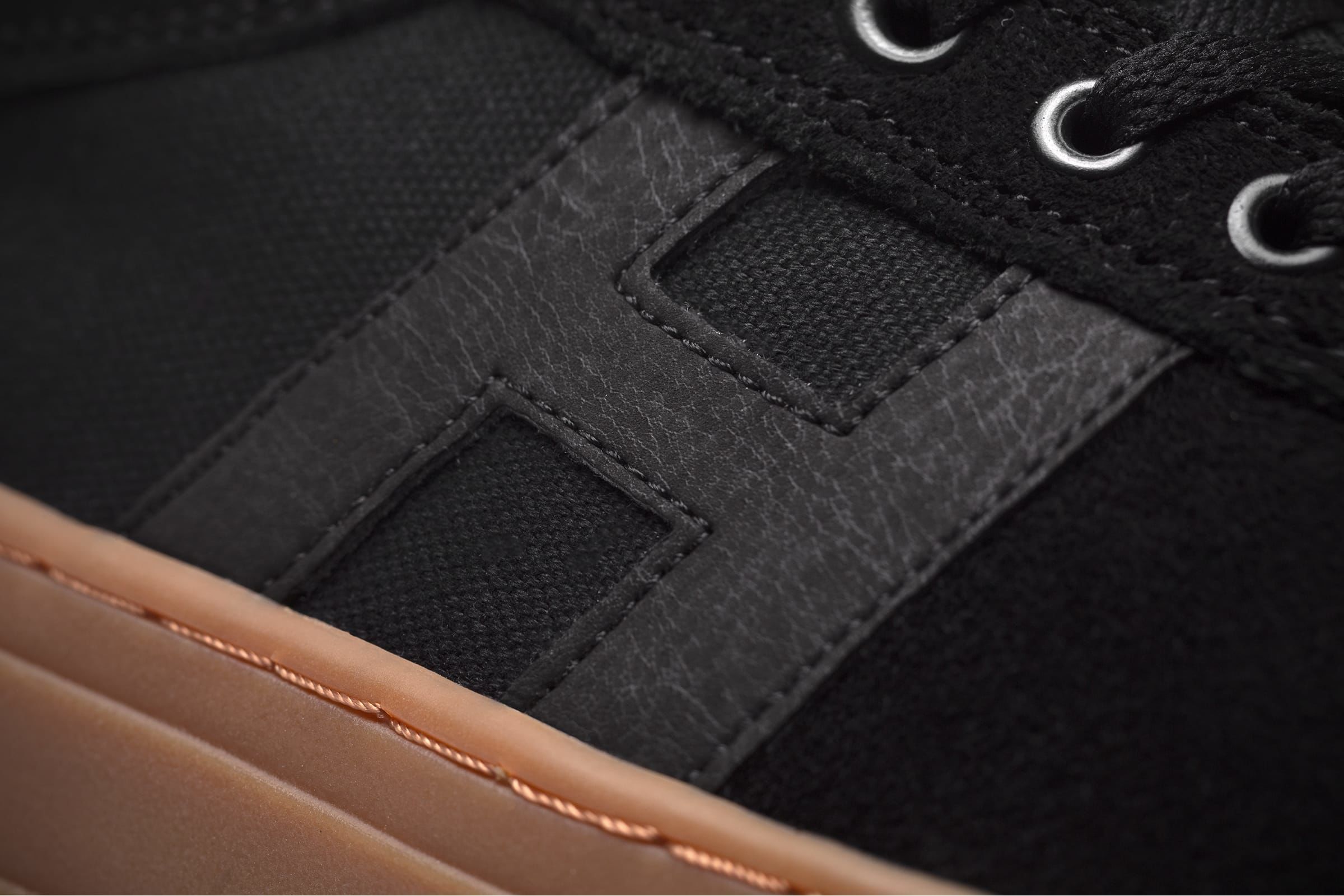 Huf soto hotsell black gum