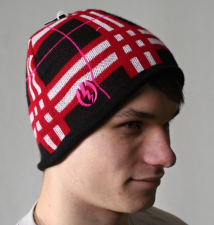 E beanie black red white